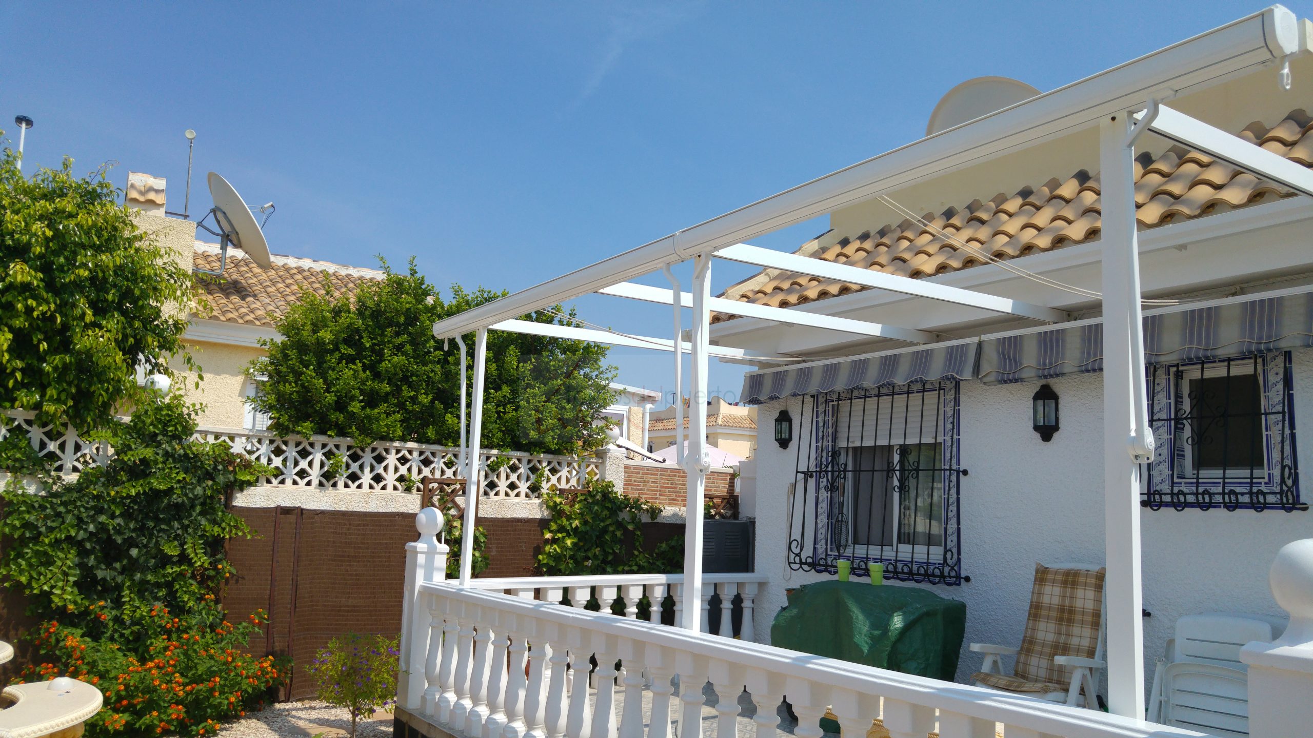 Toldo cofre punto recto Camposol