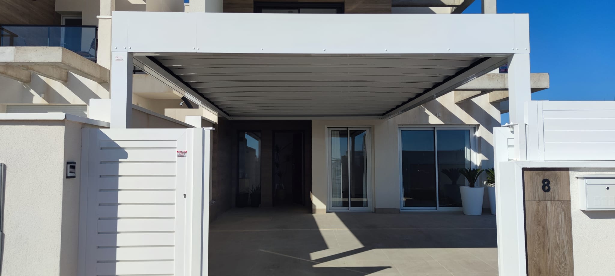 Pégola Imperal Pro diseñada para usar con sol, lluvia y viento - El Alamillo - Puerto de Mazarrón